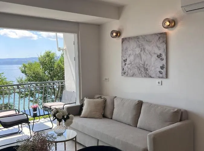 Modern Apartment Olive 30 Meters From The Beach In Duce
