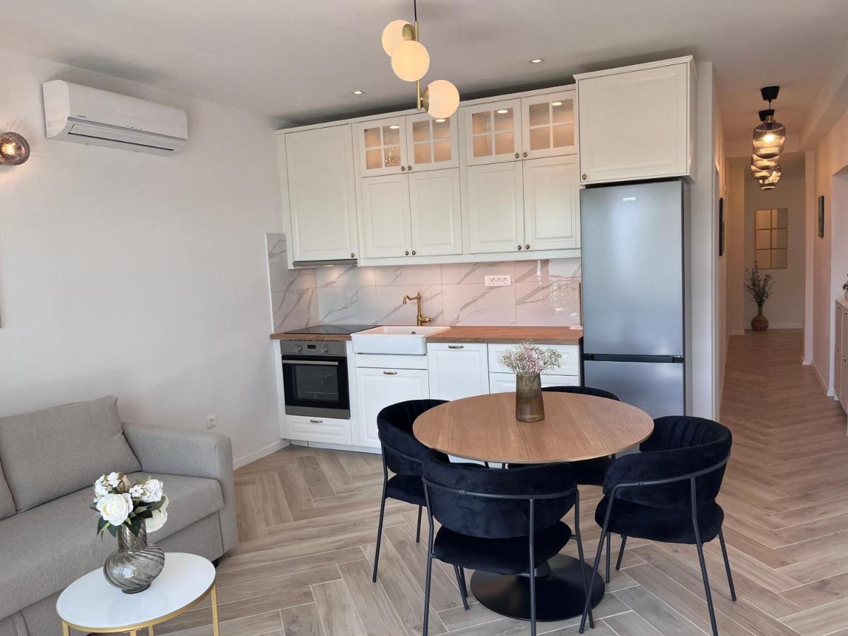 Modern Olive 30 Meters From The In Apartment *