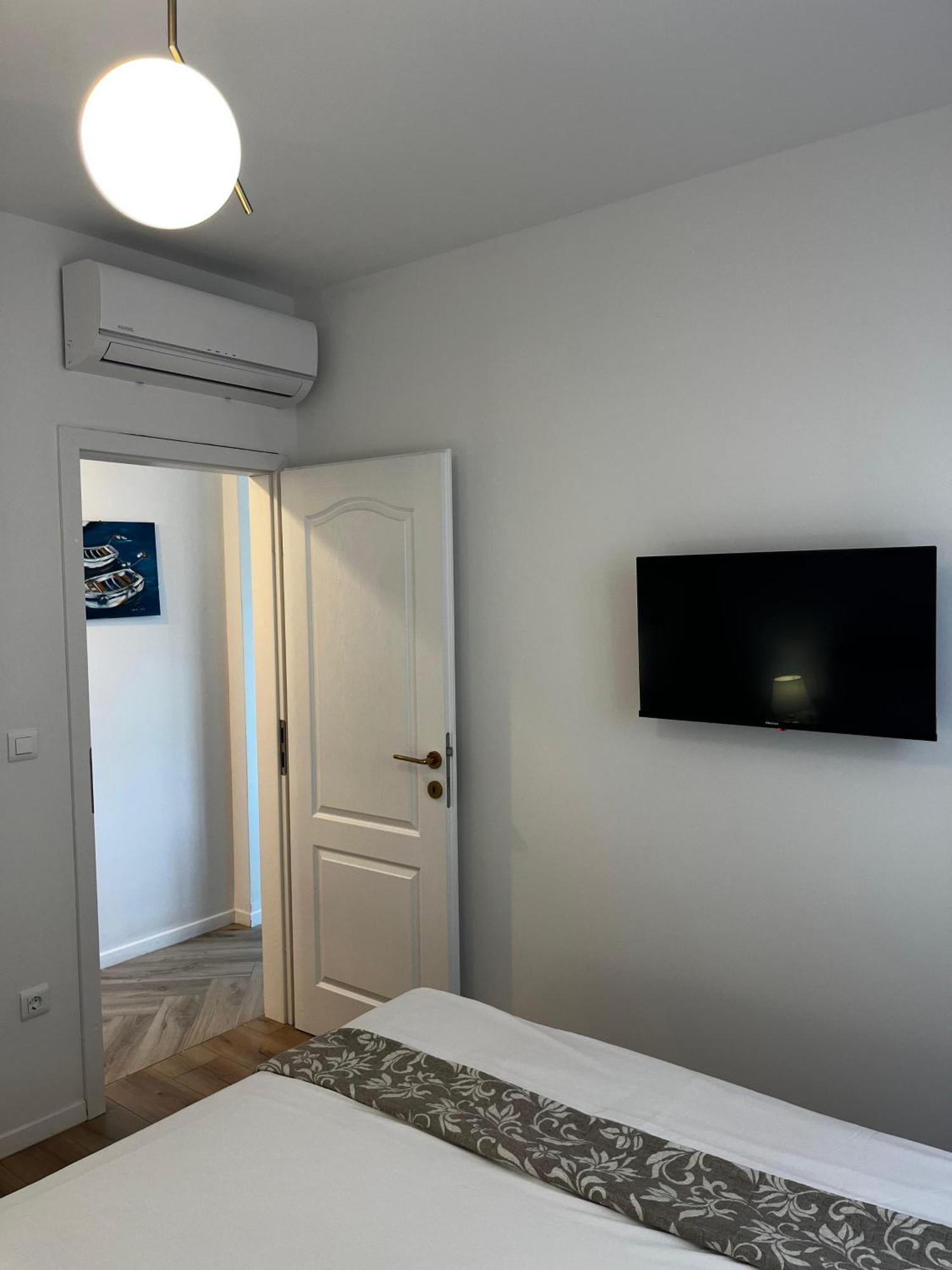 Modern Olive 30 Meters From The In Duce