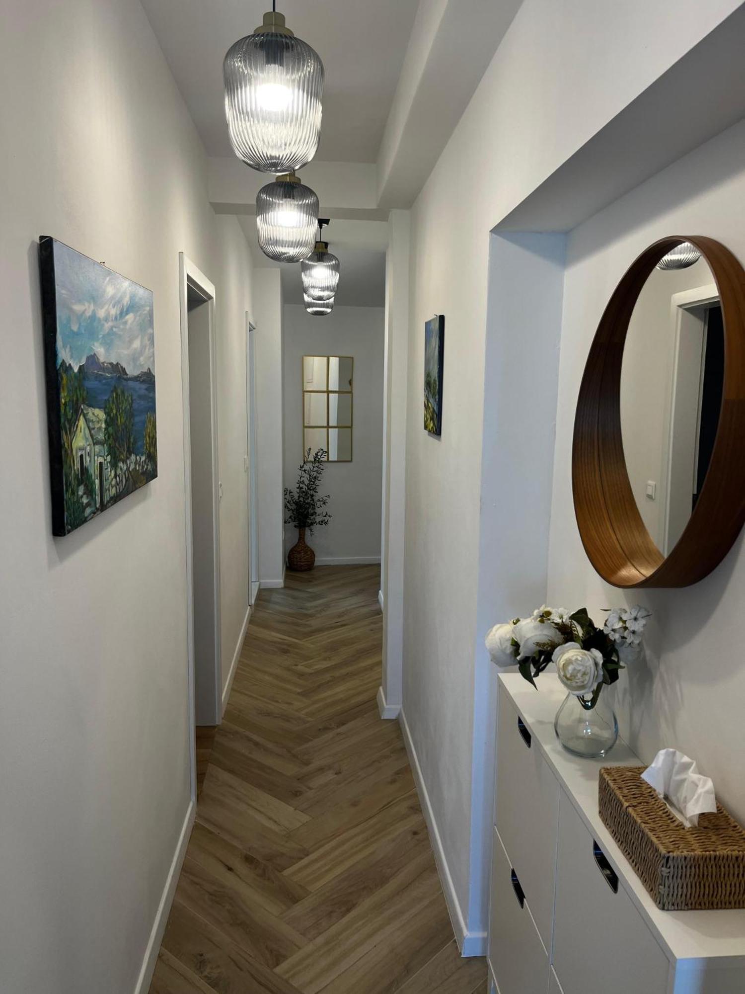 Modern Olive 30 Meters From The In * Duce