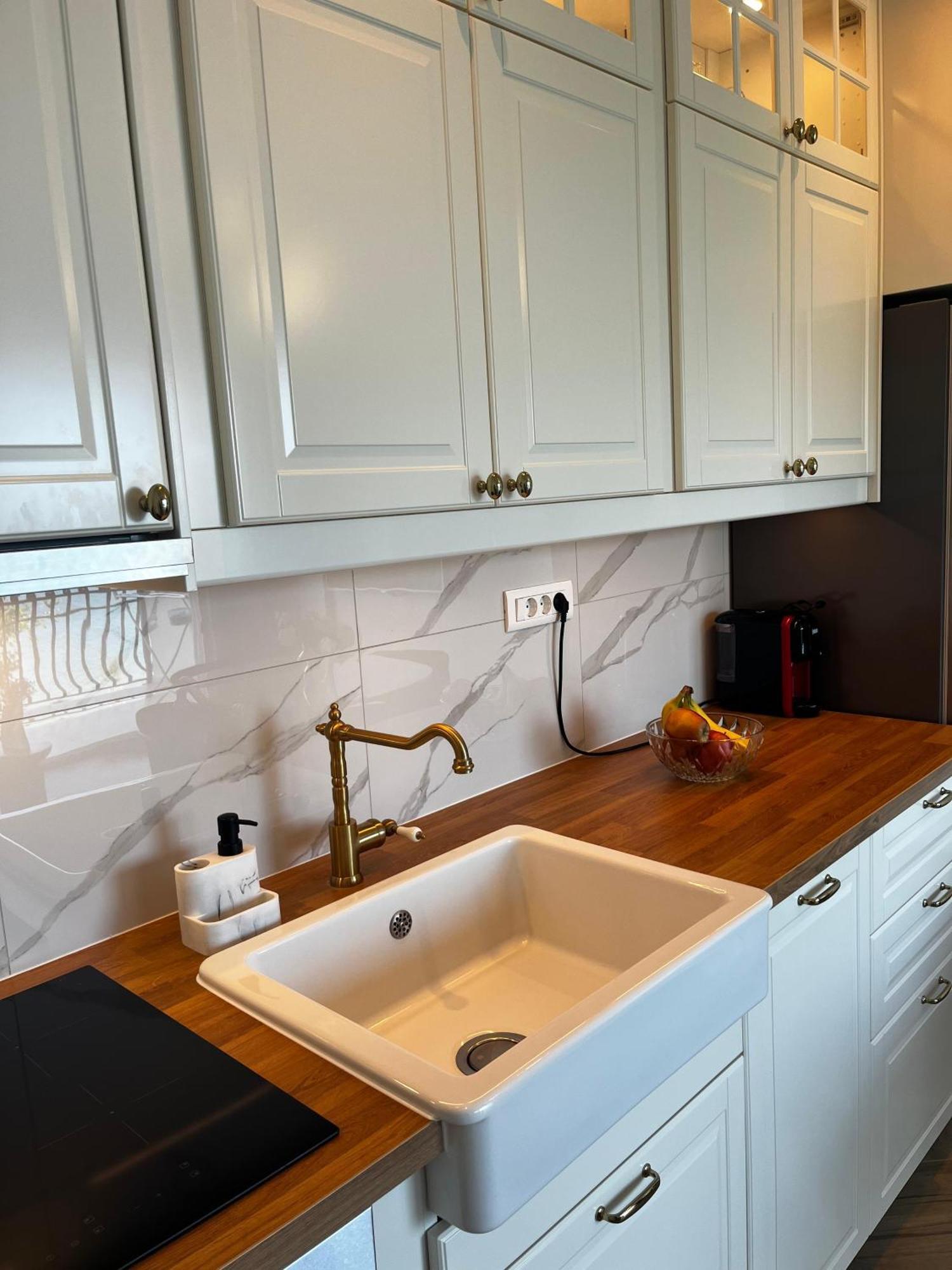 Modern Olive 30 Meters From The In Apartment Duce